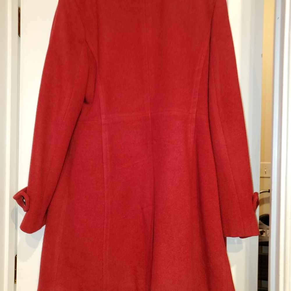 Coat - Picture 2 of 4